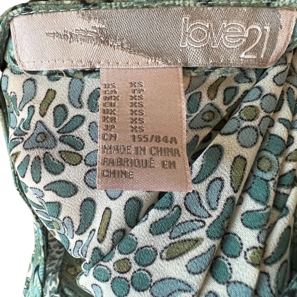 FOREVER 21 Floral Chiffon Blouse - Picture 5 of 5